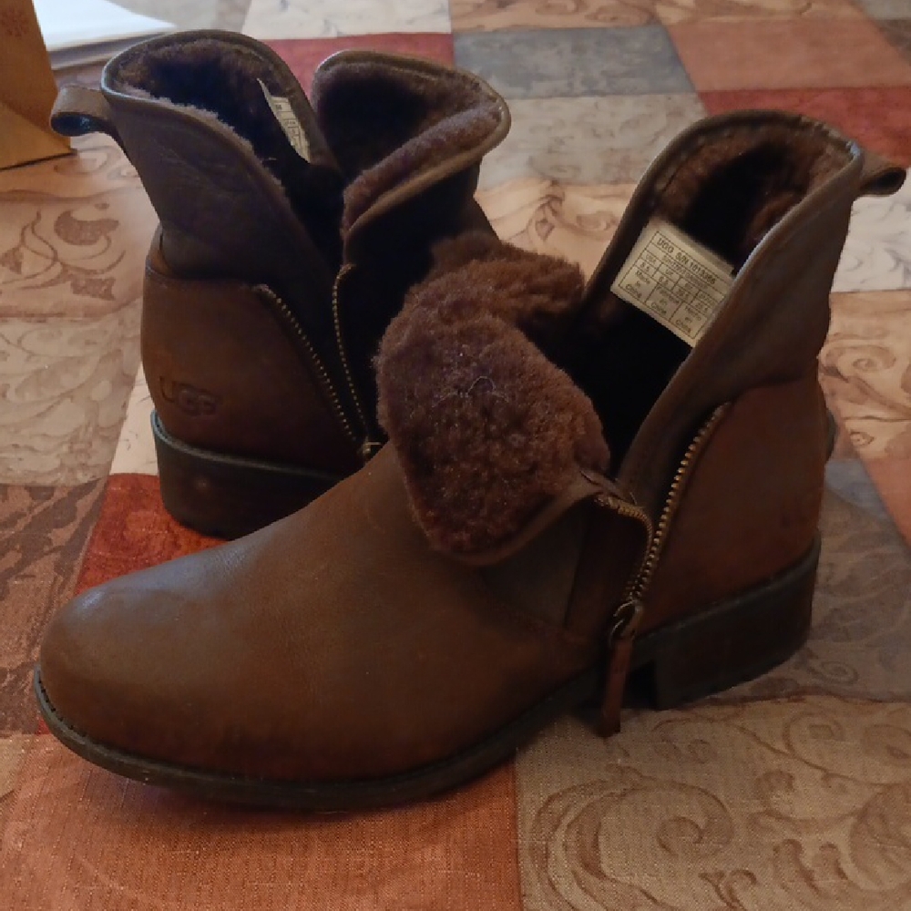 UGG Women's Chocolate Brown Winter Boots